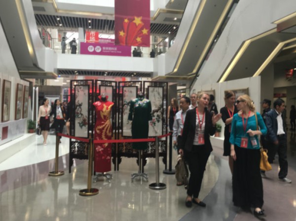 環氧磨石地麵工程 環氧磨石地麵工程