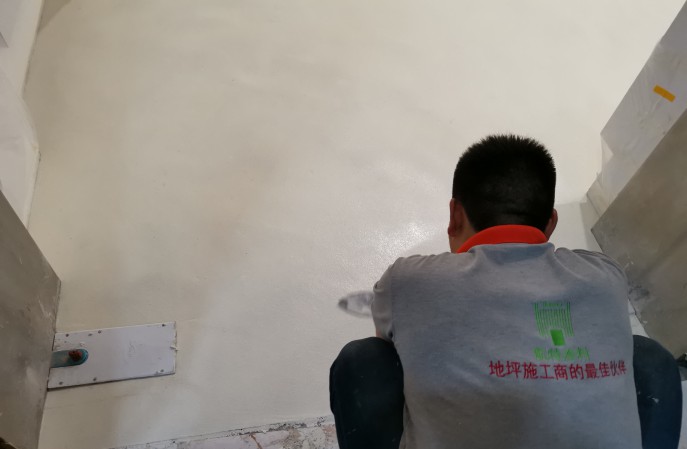 環氧彩砂地坪施工工藝具體有哪些,複雜嗎? 環氧彩砂地坪施工工藝具體有哪些,複雜嗎?