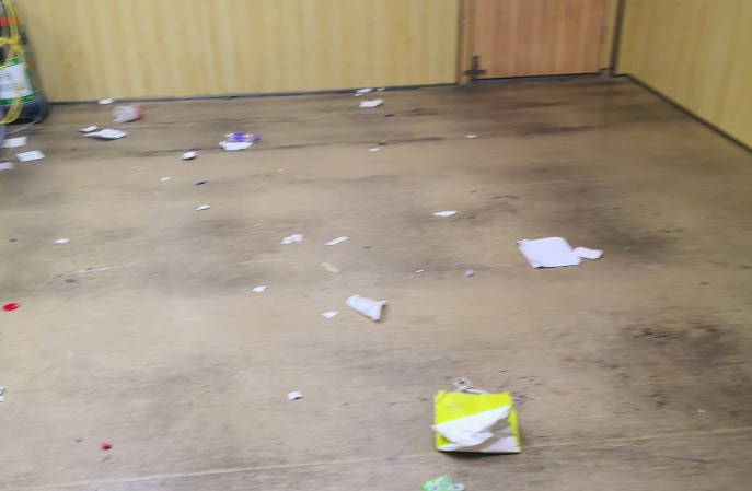 鄭州某小學教學樓|PVC地板養護翻新項目