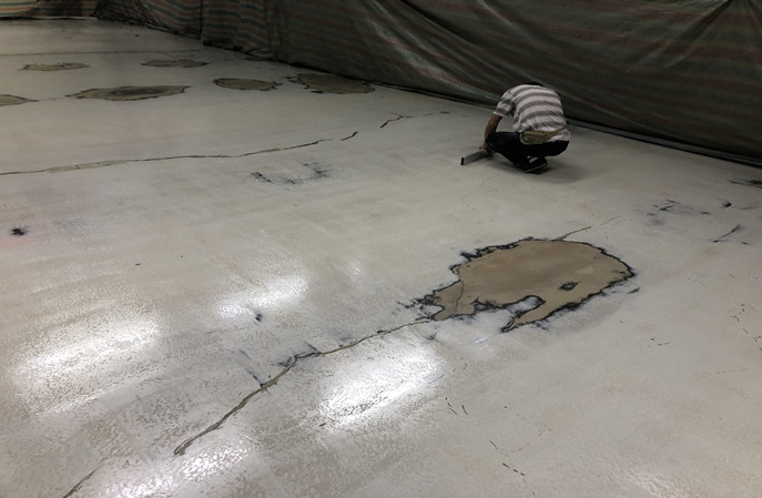 你知道廠房地麵不平整怎麽做防靜電地坪嗎?
