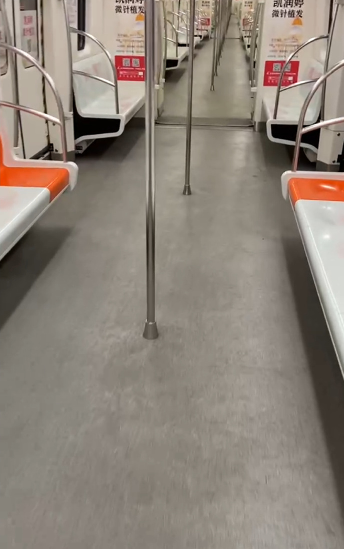 地鐵PVC地板翻新保養(yang) 地鐵PVC地板翻新保養(yang)