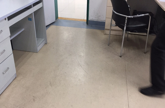 塑立得--簡化塑膠地板翻新保養流程