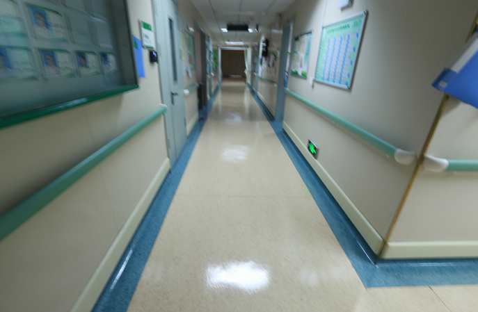 塑立得對塑膠地板保養(yang) 施工後