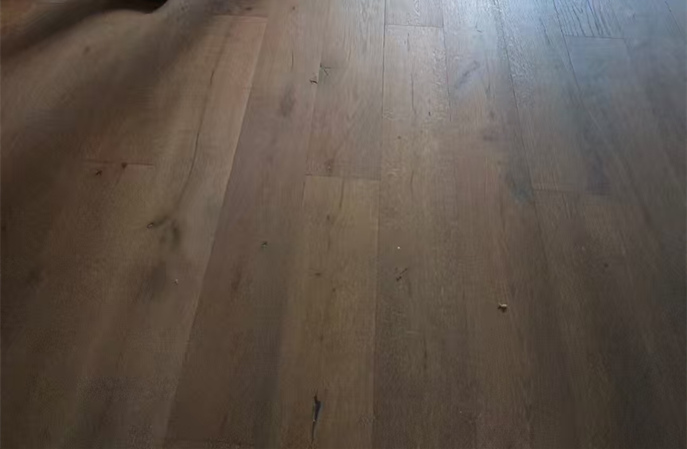 實木地板翻新養護指南:塑立得防護塗料讓舊地板煥發新生 實木地板翻新養護指南:塑立得防護塗料讓舊地板煥發新生