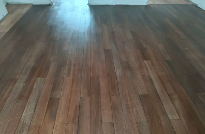 木地板翻新保養(yang) 前