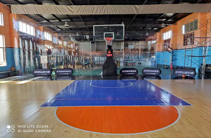 還在為運動木地板翻新煩惱？塑立得防護塗料重塑“高顏值+高性能”運動空間