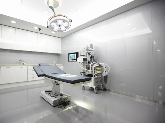 環氧自流平地坪