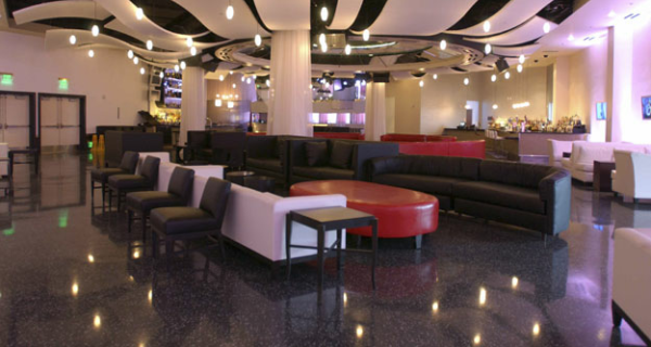 餐飲及娛樂會所