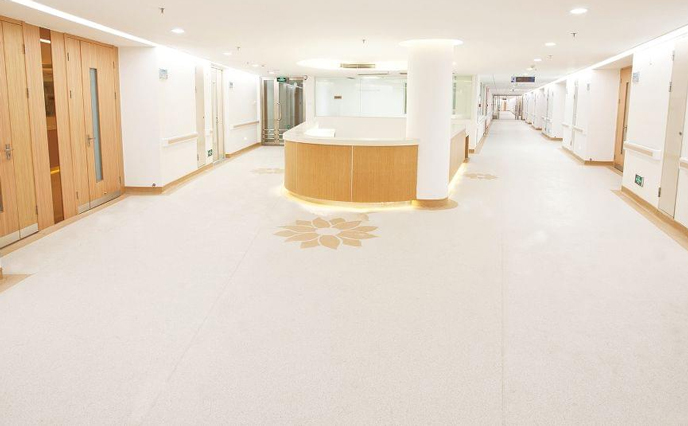 辦公室想裝修，選擇塑膠地板地麵翻新選什麽塗料?