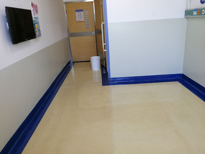 醫院舊地麵養護方法—讓你的PVC地板經久耐磨!