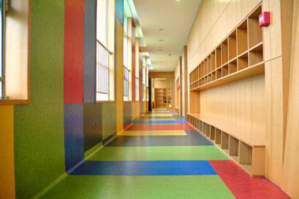 亞(ya) 麻地板翻新