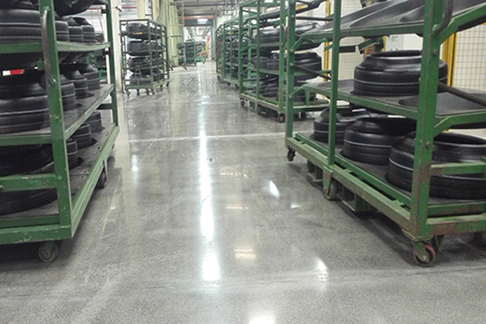 環氧舊地麵翻新改造